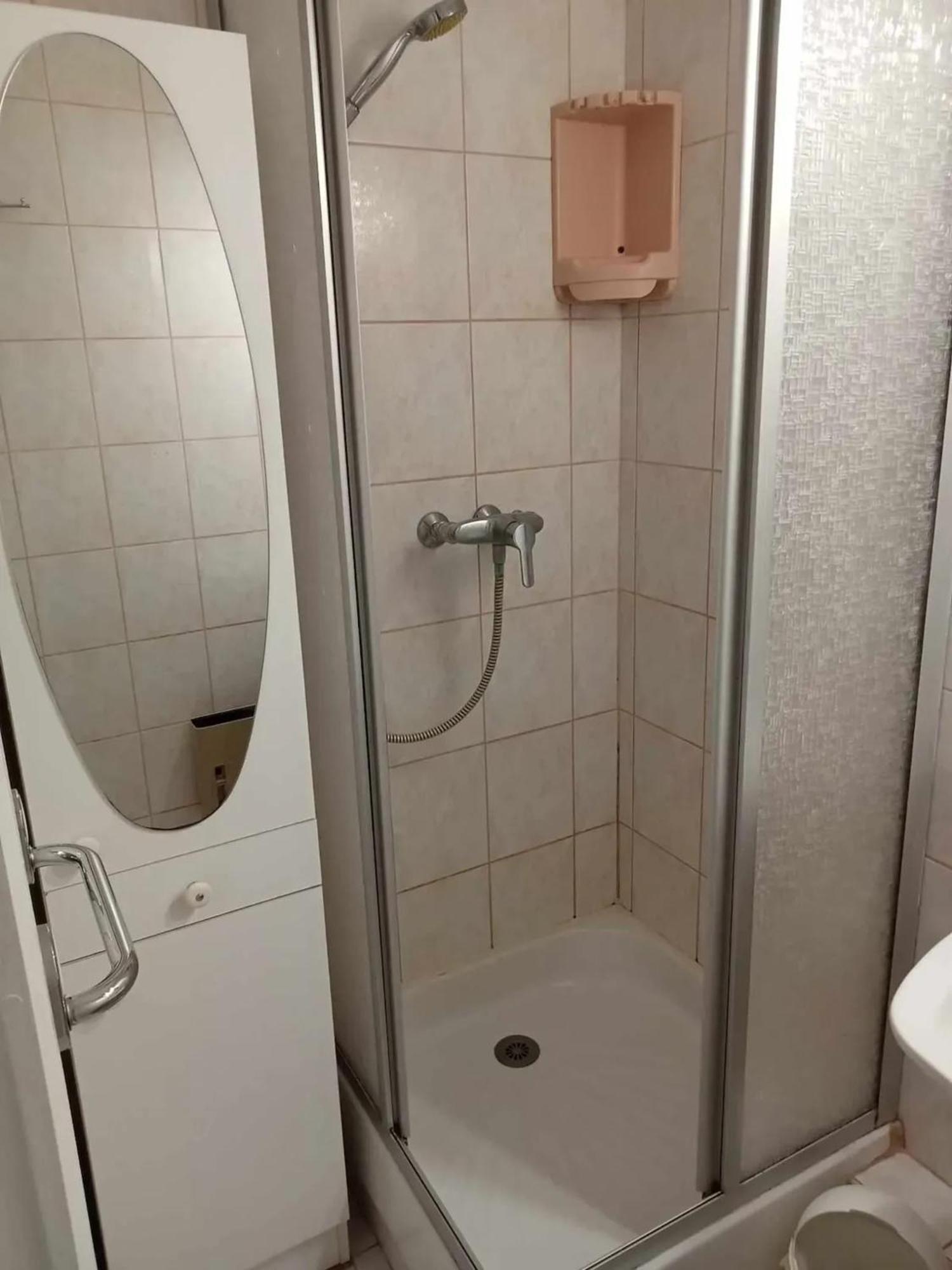 Appartement Confortable A Vaux Sur Mer 40 M² + Terrasse Exteriör bild